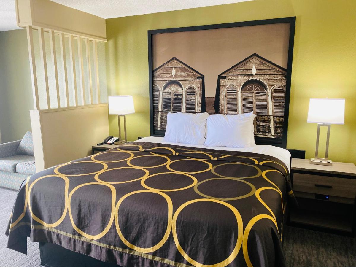Super 8 By Wyndham 3*