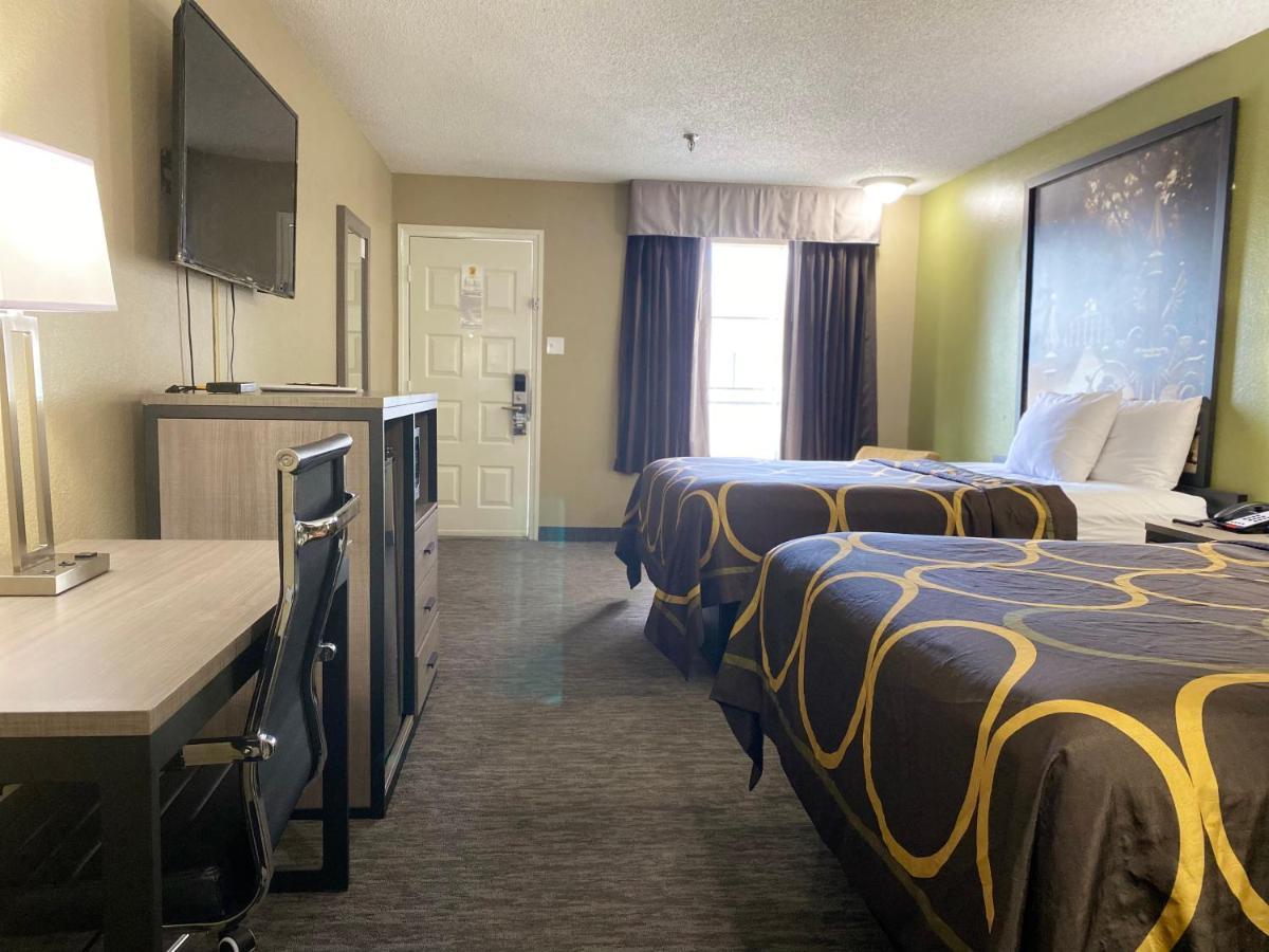 Super 8 By Wyndham New Iberia