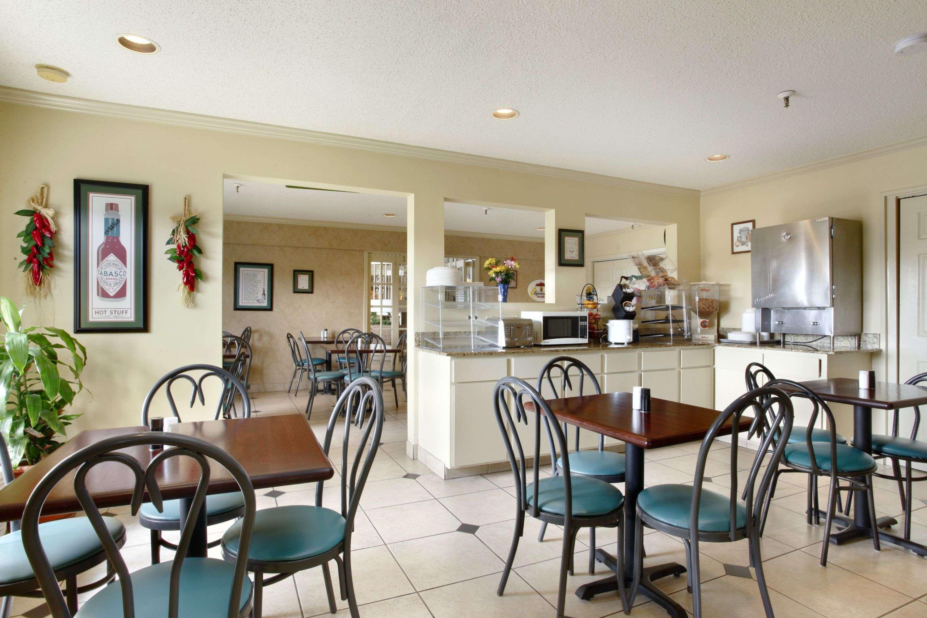 Super 8 By Wyndham