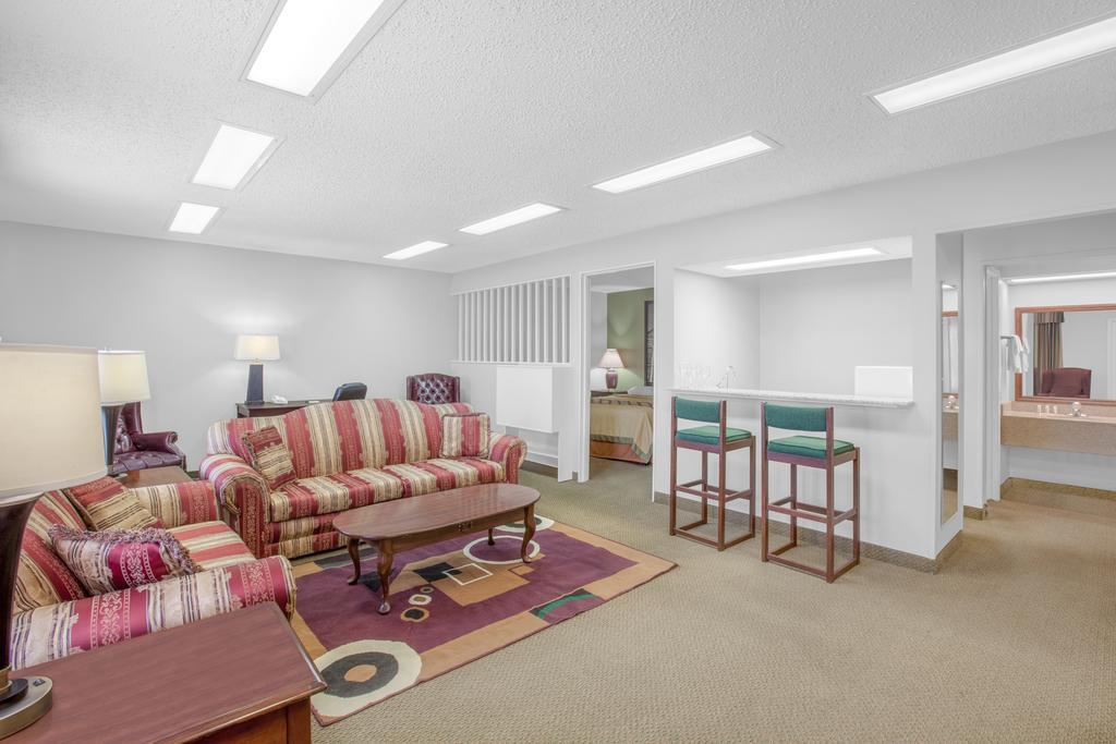 Motel Super 8 By Wyndham