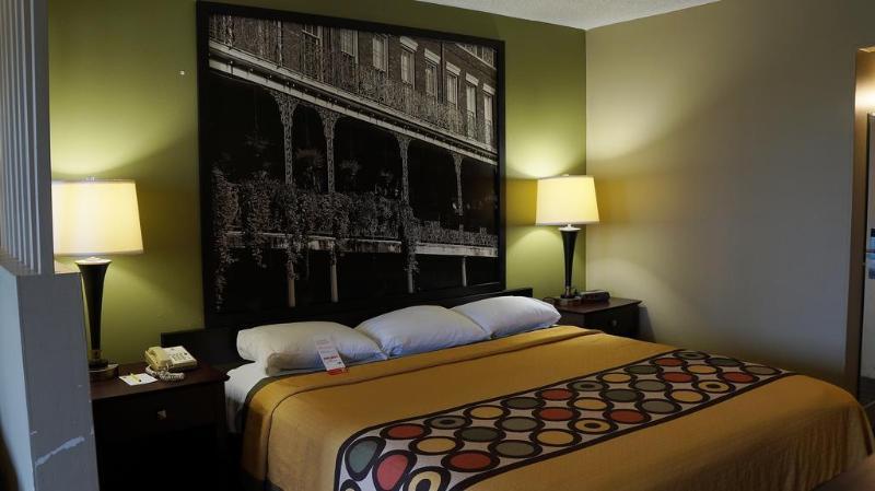 Super 8 By Wyndham 3* New Iberia